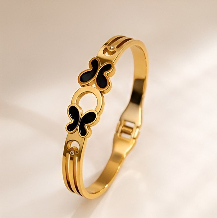 18kt Gold-Plated Midnight Clover Cuff