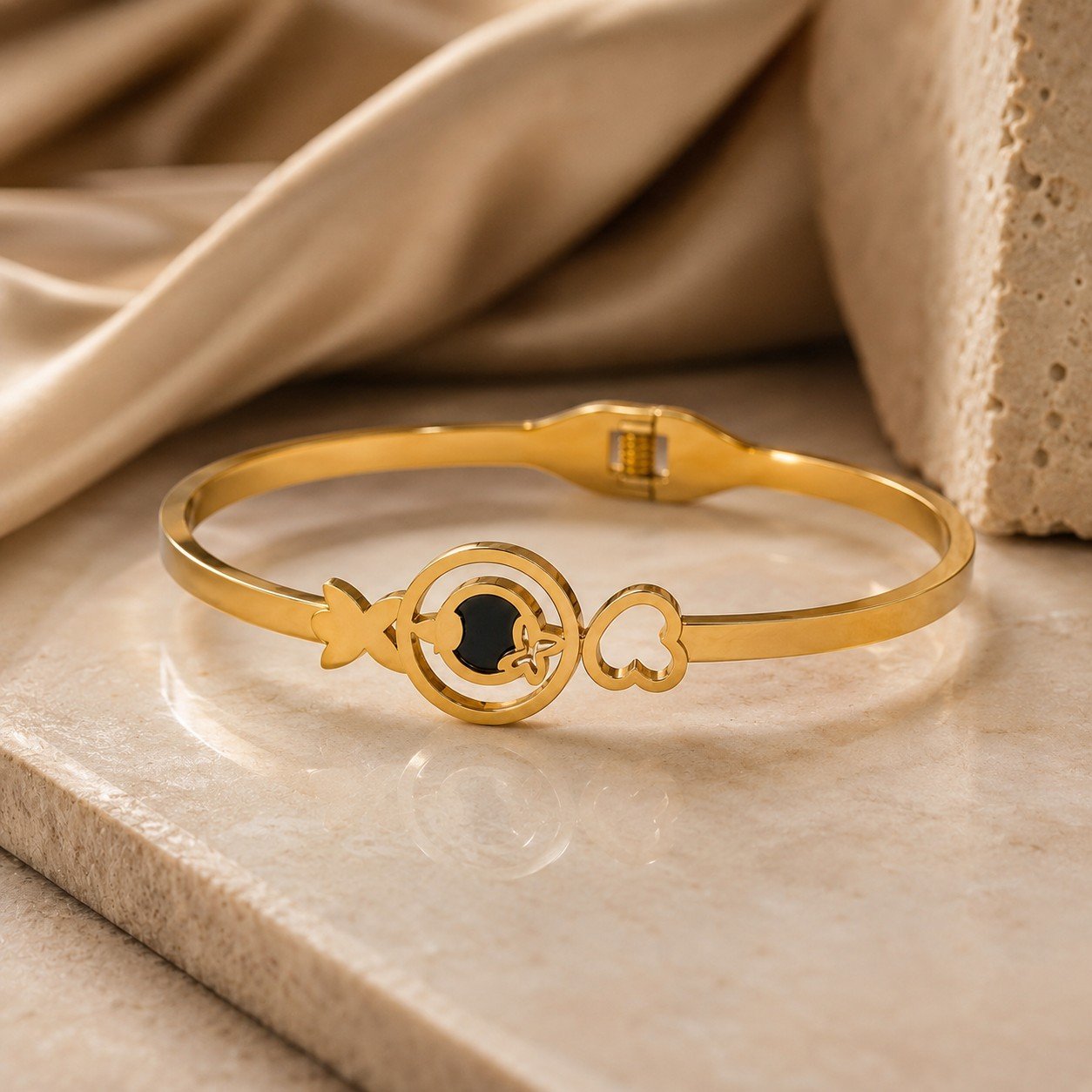 18kt Gold-Plated Eclipse Clover Bangle - Image 2